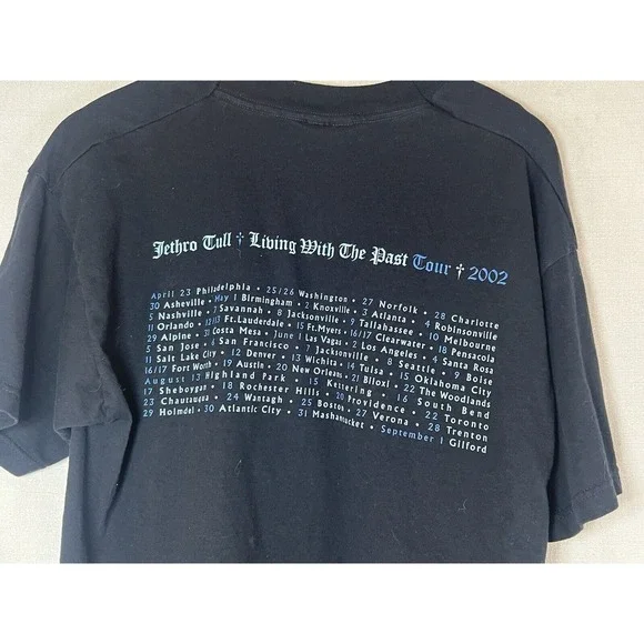 Jethro Tull T-Shirt Adult Size Large Living With The Past Tour Concert 2002 Y2K - Picture 4 of 5
